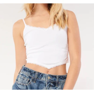 Lace trim bandana hem crop cami